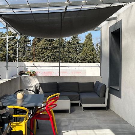 Ferienwohnung Aux 3 Domaines T2 Avec Terrasse Hyères Exterior foto